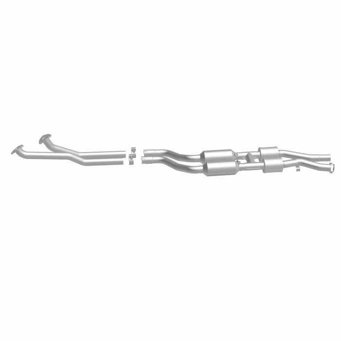 MagnaFlow Direct Fit Catalytic Converter 96-98 BMW 328 2.8L