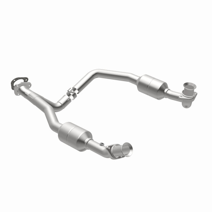 MagnaFlow 2003 Ford E-350 Super Duty 5.4L Direct Fit Converter