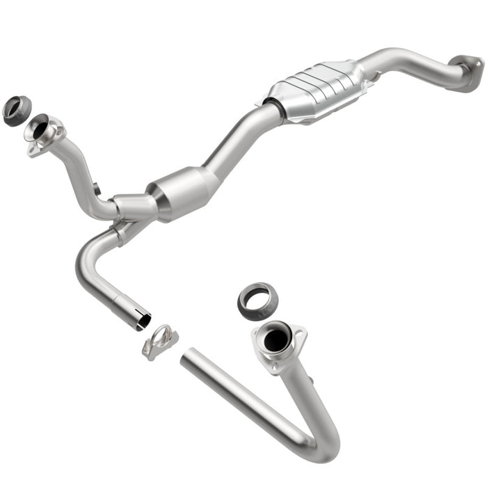 MagnaFlow Direct Fit Catalytic Converter 01-05 Chevy Blazer 4.3L 4WD