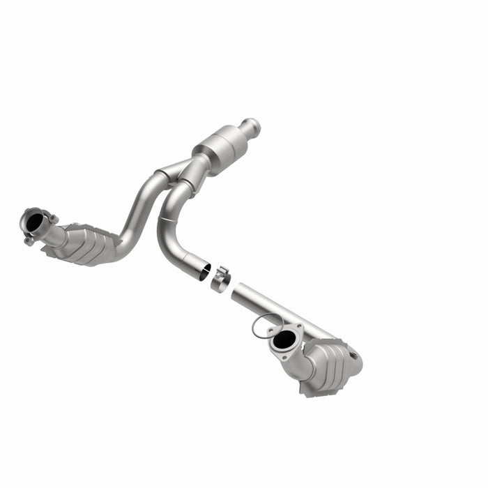 MagnaFlow Direct Fit Catalytic Converter 10-13 GMC Sierra 1500 V6 4.3L