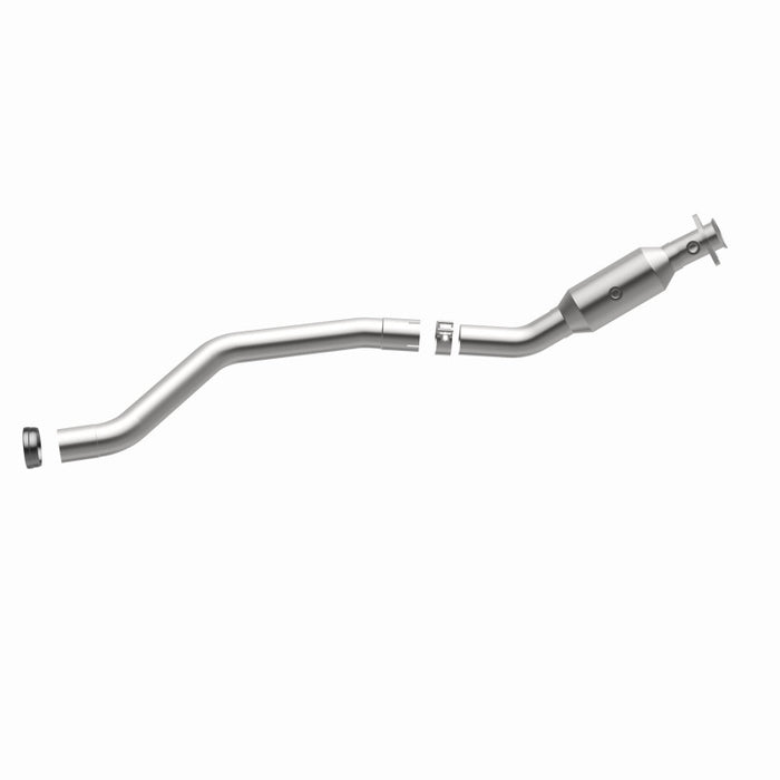 MagnaFlow Direct Fit Catalytic Converter 13-14 Mercedes-Benz GL450 V8 4.6 OEM Underbody
