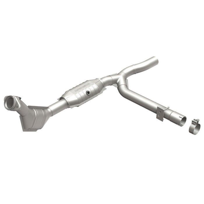 MagnaFlow Direct Fit Catalytic Converter 99-00 Ford F-150 4.6L