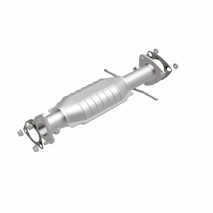MagnaFlow Direct Fit Catalytic Converter 96-99 S10/Sanoma 4WD 4.3L