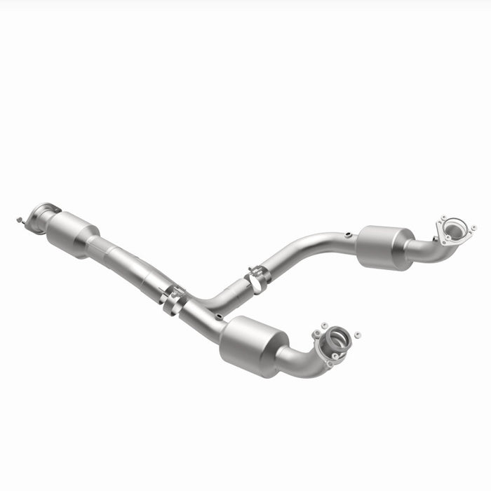 MagnaFlow 12-20 Chevrolet Express 4500 Underbody 6.0L Direct Fit Catalytic Converter
