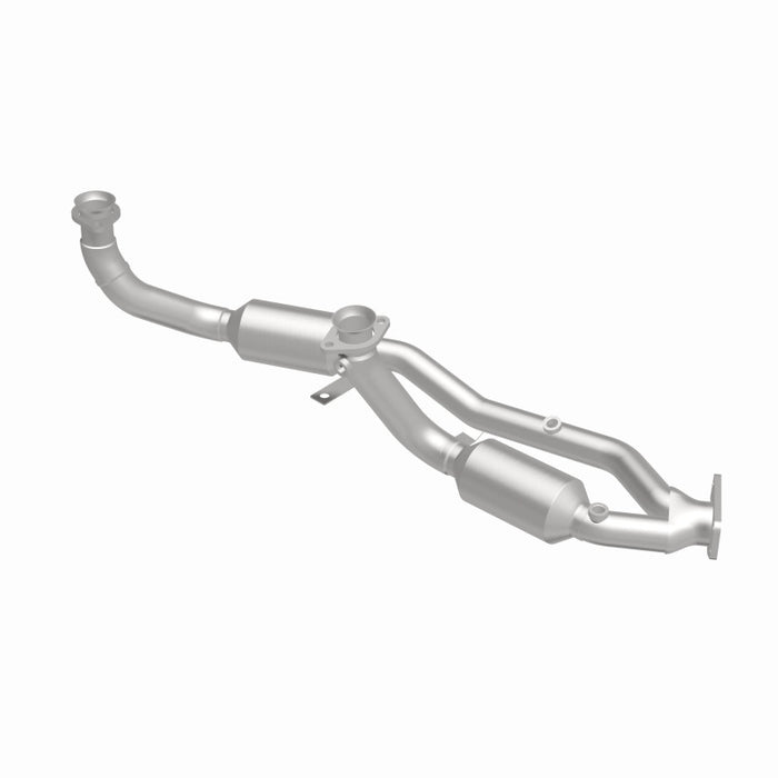 MagnaFlow Direct Fit Catalytic Converter 99-00 Windstar 3.0L V6