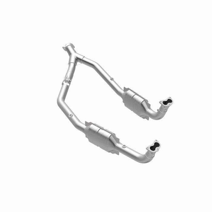 MagnaFlow Direct Fit Catalytic Converter 99-04 LR Discovery V8 OEM