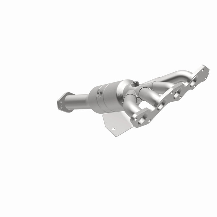MagnaFlow Direct Fit Catalytic Converter 10-12 Ford Fusion 2.5L