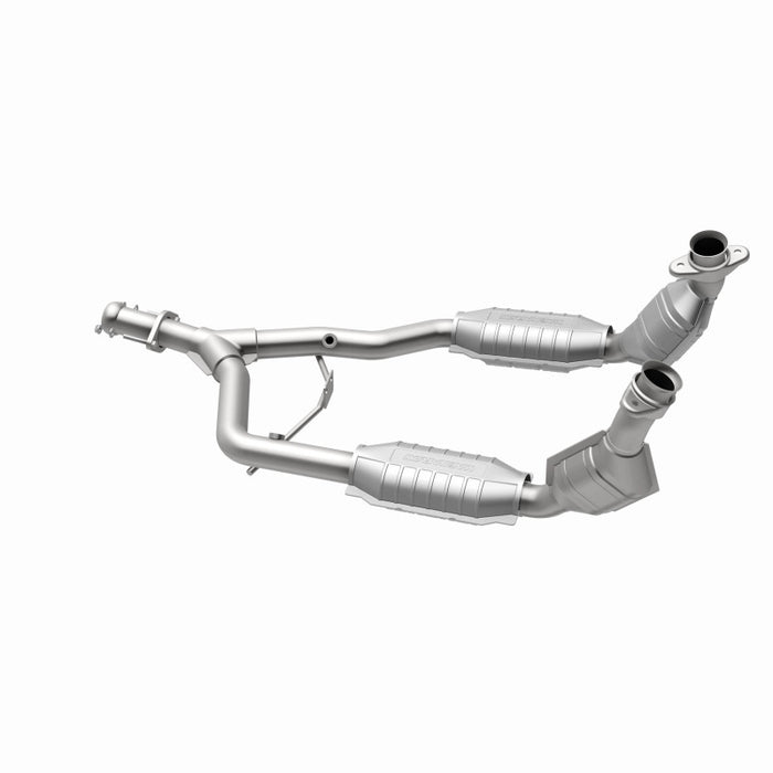 MagnaFlow Direct Fit Catalytic Converter 96-98 Ford Mustang 3.8L