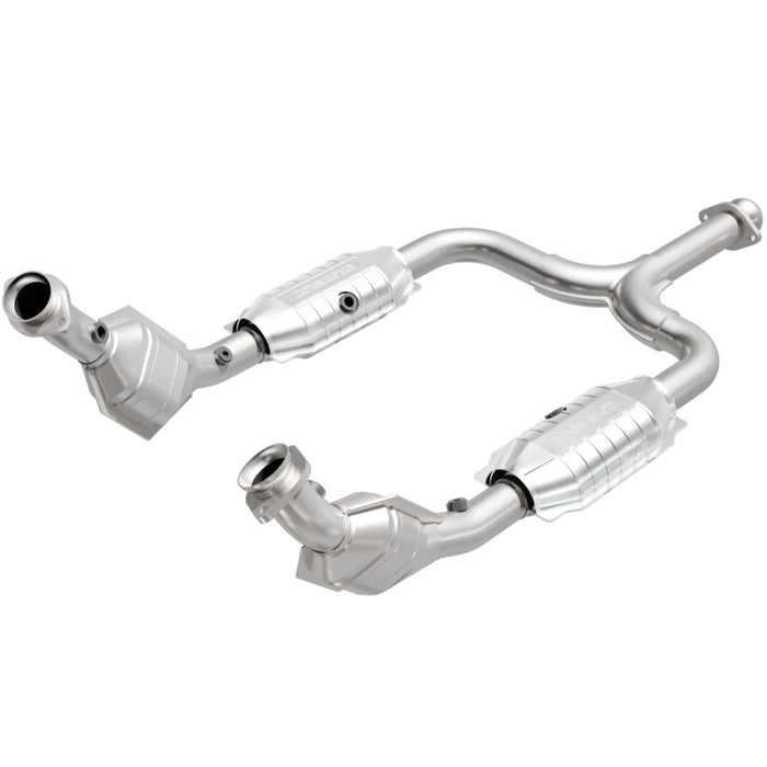 MagnaFlow Direct Fit Catalytic Converter 99-01 Ford Mustang 3.8L