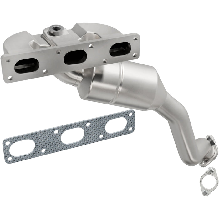 MagnaFlow Direct Fit Catalytic Converter BMW 5 01-03 front