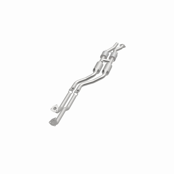 MagnaFlow Direct Fit Catalytic Converter 96-98 BMW 328 2.8L