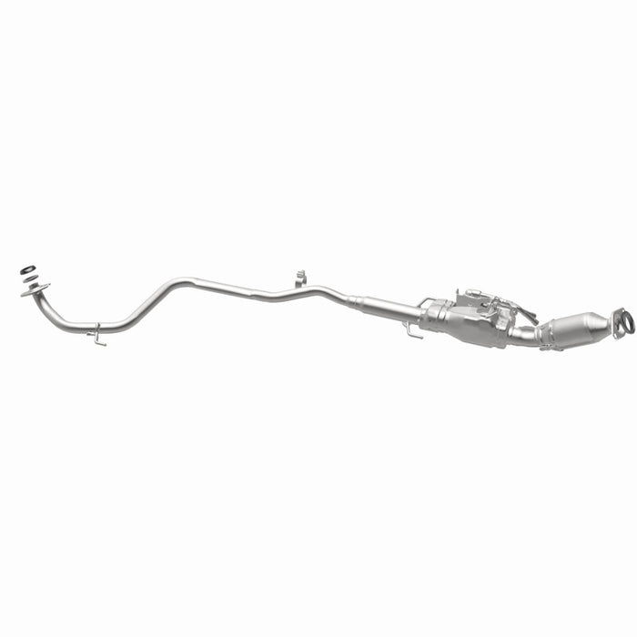 MagnaFlow Direct Fit Catalytic Converter 12-13 Toyota Prius C Base Underbody 1.5L