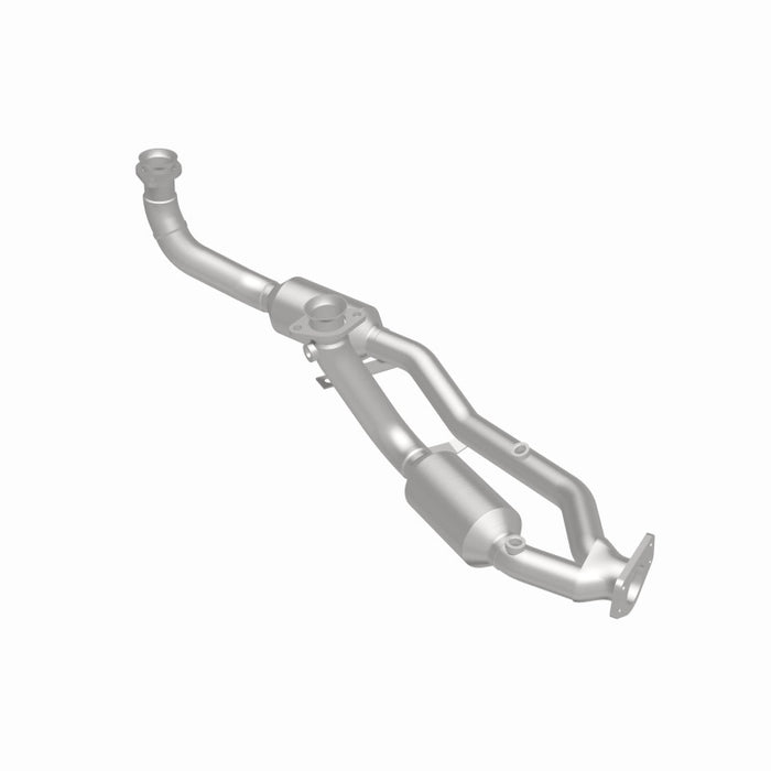 MagnaFlow Direct Fit Catalytic Converter 99-00 Windstar 3.0L V6