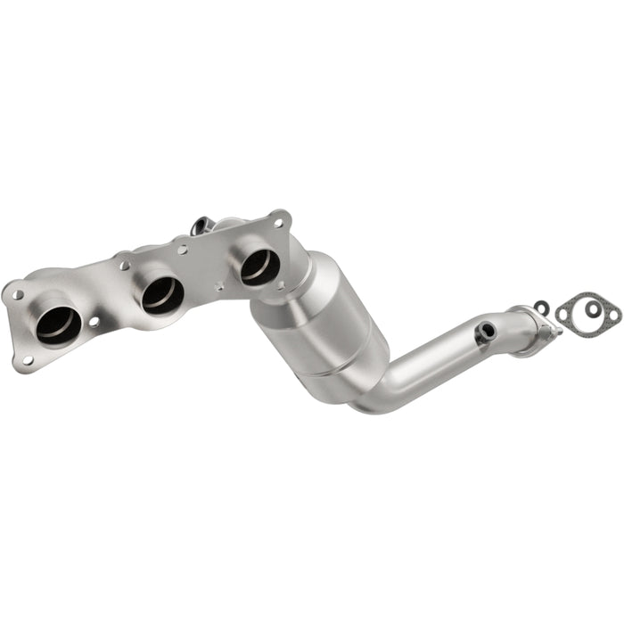 MagnaFlow Direct Fit Catalytic Converter 2008-2010 BMW 528i/528i xDrive 3.0L Underbody
