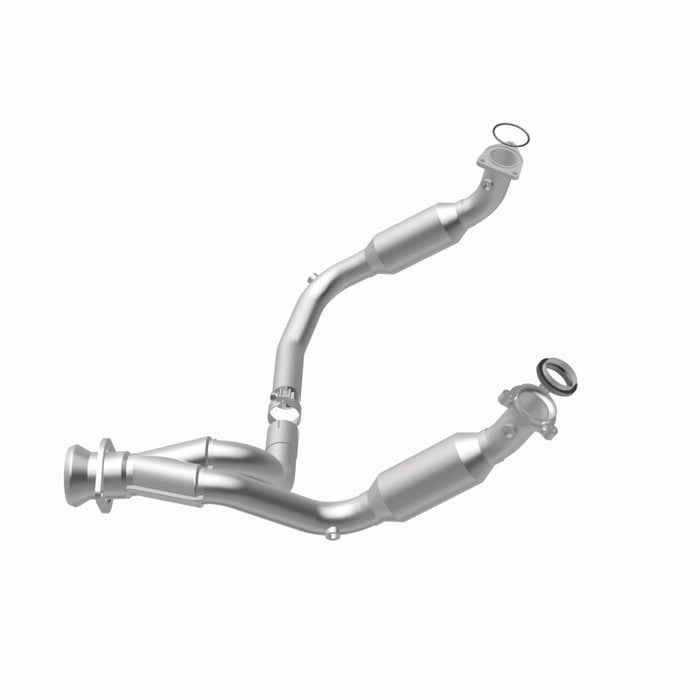 MagnaFlow Direct Fit Catalytic Converter 2007-2008 Cadillac Escalade 6.2L