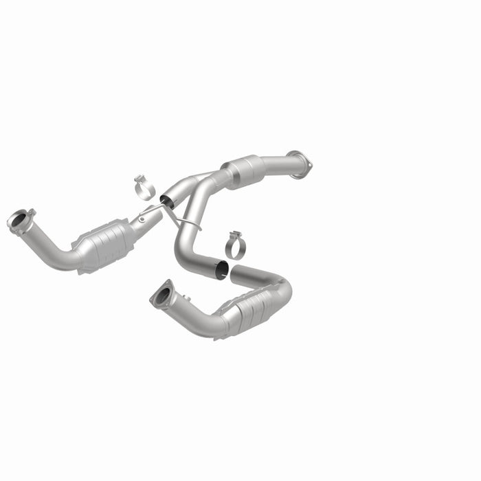 MagnaFlow Direct Fit Catalytic Converter 11-13 Chev Silverado 2500 HD/3500 HD 6.0L