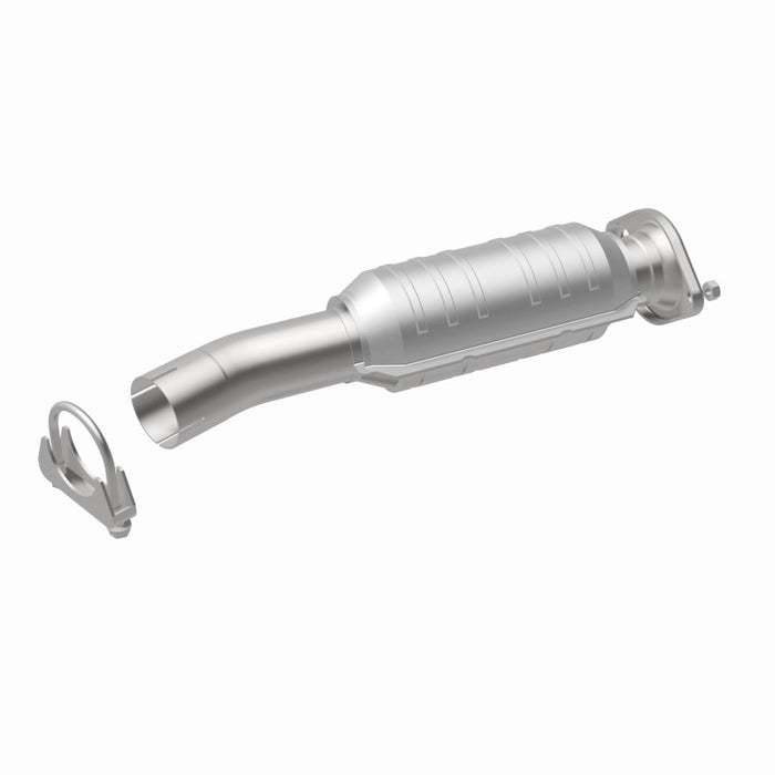 MagnaFlow Direct Fit Catalytic Converter 04 Toyota Sienna 3.3L