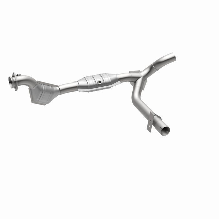 MagnaFlow Direct Fit Catalytic Converter 01 Ford Trucks 4.6L
