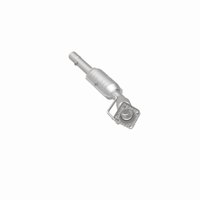 MagnaFlow Direct Fit Catalytic Converter 06-08 Volkswagen Jetta/Rabbit 2.5L (49 State)