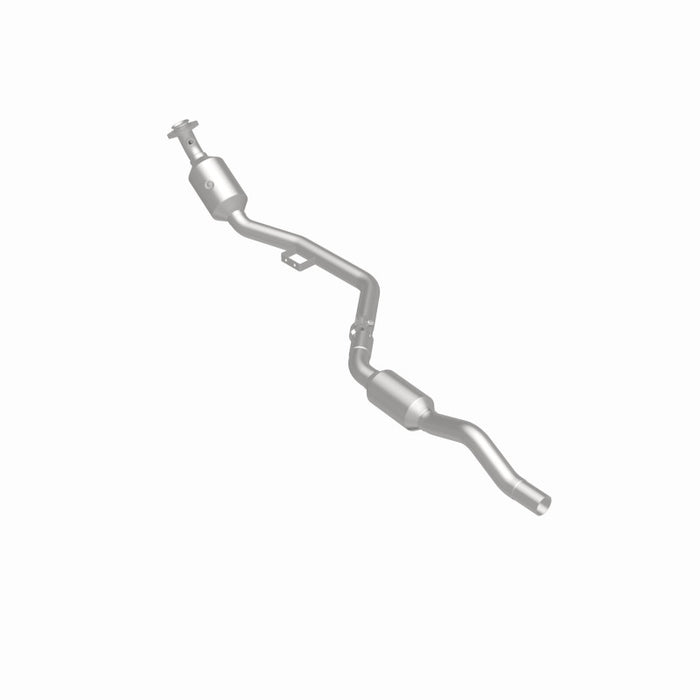 MagnaFlow Direct Fit Catalytic Converter 07-09 Mercedes E350 3.5L