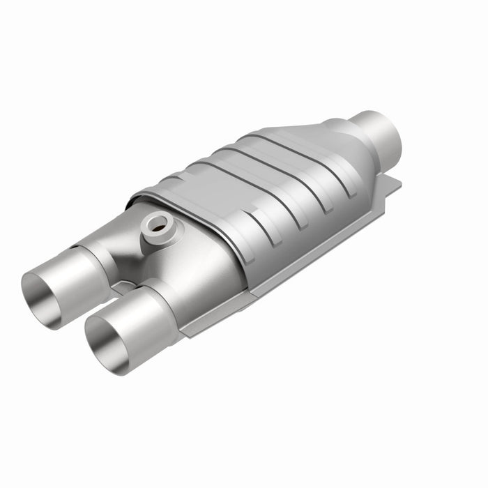 MagnaFlow Universal Catalytic Converter 2.5 inch/2 inch S/D PC2 Rear