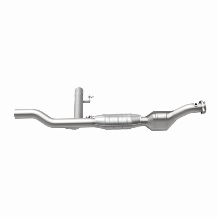 MagnaFlow Direct Fit Catalytic Converter 97-98 Ford Trucks 4.6L