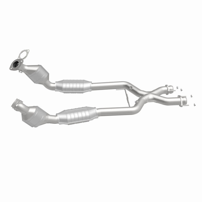 MagnaFlow Direct Fit Catalytic Converter 96-98 4.6L *California*