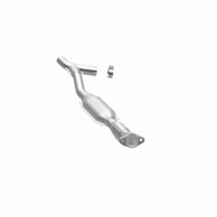 MagnaFlow Direct Fit Catalytic Converter 98 Ford Expedition 5.4L