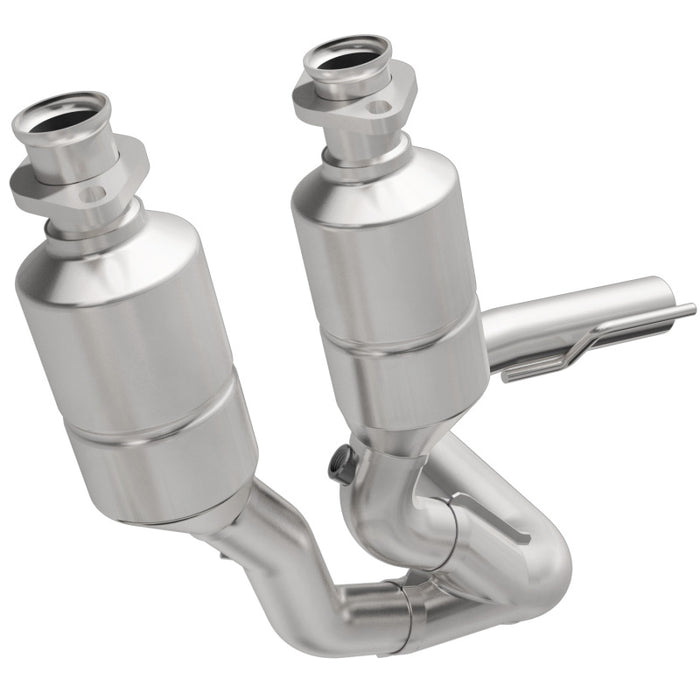 MagnaFlow Direct Fit Catalytic Converter 99-00 Grand Cherokee 4.0L
