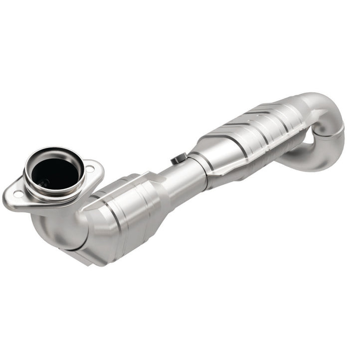 MagnaFlow Direct Fit Catalytic Converter 03-04 Ford Expedition 5.4L V8 Driver Side