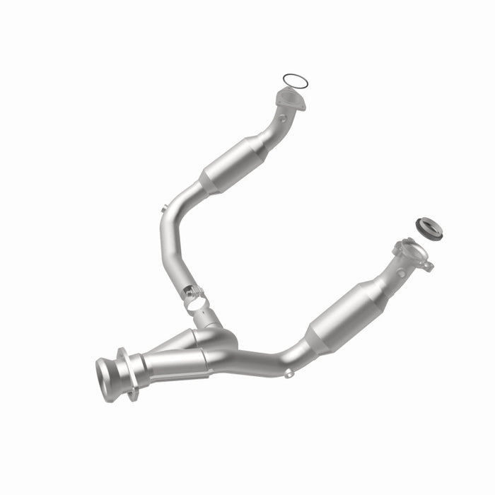 MagnaFlow Direct Fit Catalytic Converter 2007-2008 Cadillac Escalade 6.2L