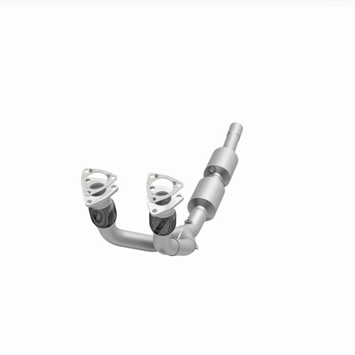 MagnaFlow Direct Fit Catalytic Converter 02-05 Golf 2.8L Underbody