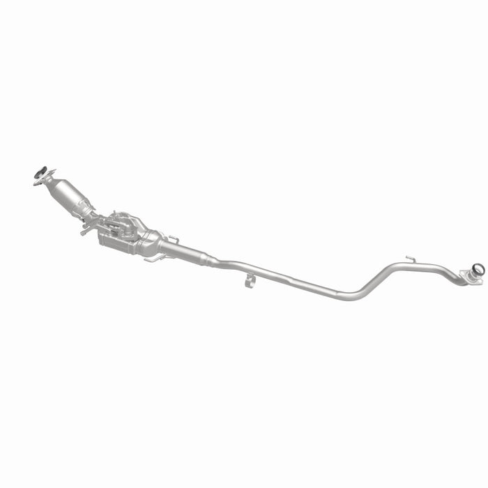 MagnaFlow Direct Fit Catalytic Converter 12-13 Toyota Prius C Base Underbody 1.5L