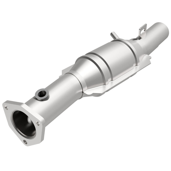 MagnaFlow Direct Fit Catalytic Converter 95 Volkswagen Golf 2.8L