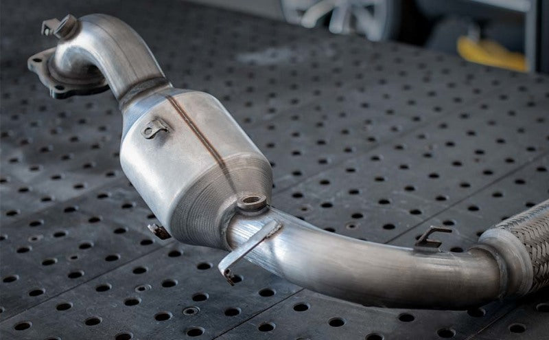 MagnaFlow Direct Fit Catalytic Converter California Grade 04-06 Toyota Camry 3.3L