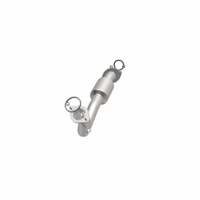 MagnaFlow Direct Fit Catalytic Converter 13-15 RAV4 2.5 Underbody