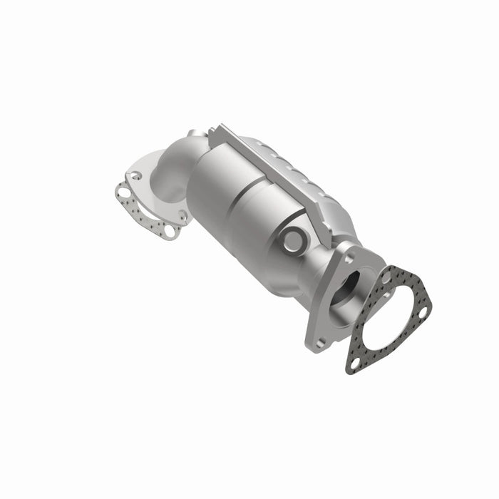 MagnaFlow Direct Fit Catalytic Converter Audi 97-05 A4/A4 Quattro / Volkswagen 00-05 Passat 1.8L