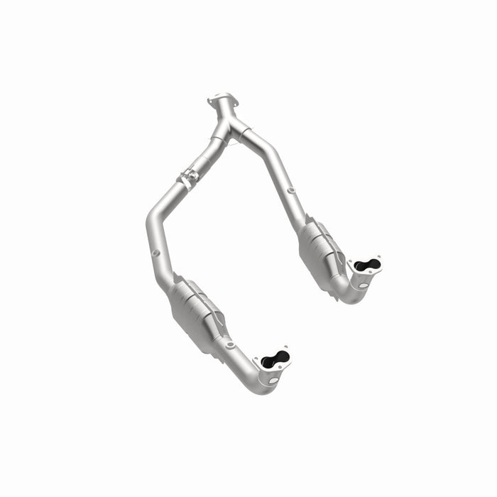 MagnaFlow Direct Fit Catalytic Converter 99-04 LR Discovery V8 OEM
