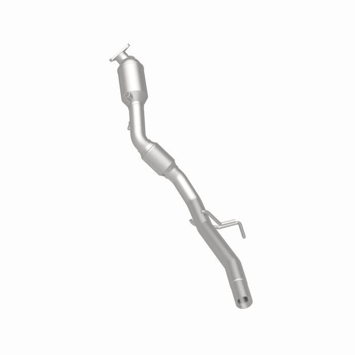 MagnaFlow Direct Fit Catalytic Converter 11-15 Volkswagen Touareg V6 3.6 OEM Underbody