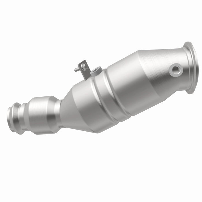 MagnaFlow Direct Fit Catalytic Converter 2016 BMW 428i 2.0L Underbody