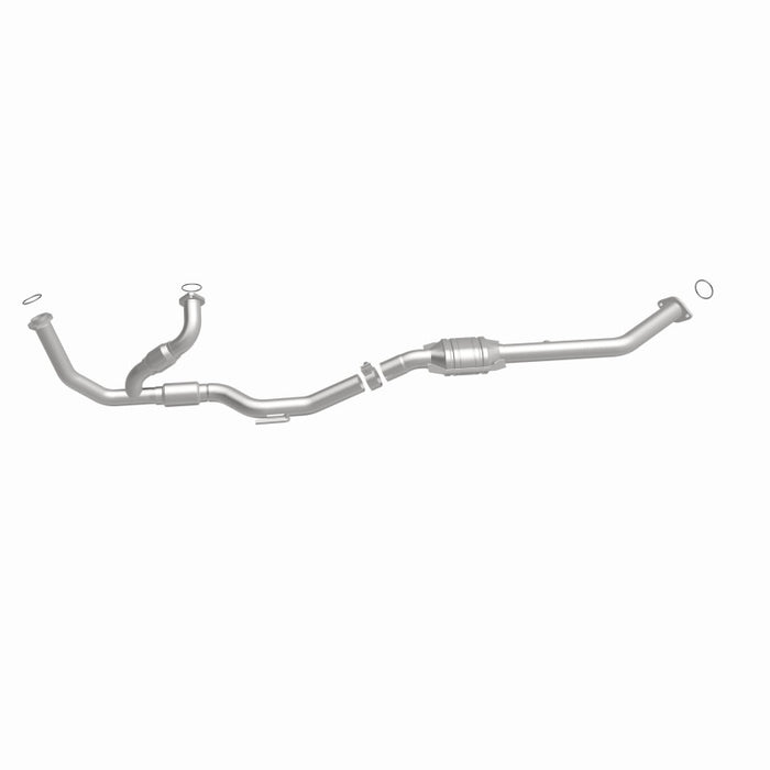 MagnaFlow Direct Fit Catalytic Converter 98-00 Sienna 3.0L