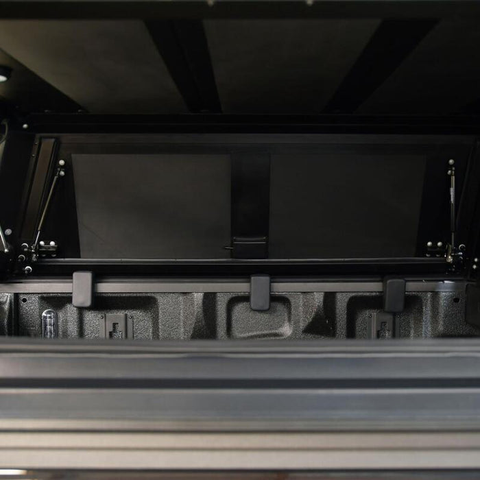 Westin EXP Truck Cap COMPLETE KIT A + BS (21-25 Ford F-150/Lightning/Raptor CC 5.5ft. Bed) - Black