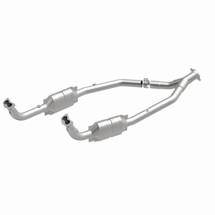 MagnaFlow Direct Fit Catalytic Converter 99-04 LR Discovery V8 OEM