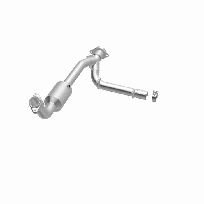 MagnaFlow Direct Fit Catalytic Converter 05-06 Lincoln Navigator 5.4L w/ 3in Main Piping