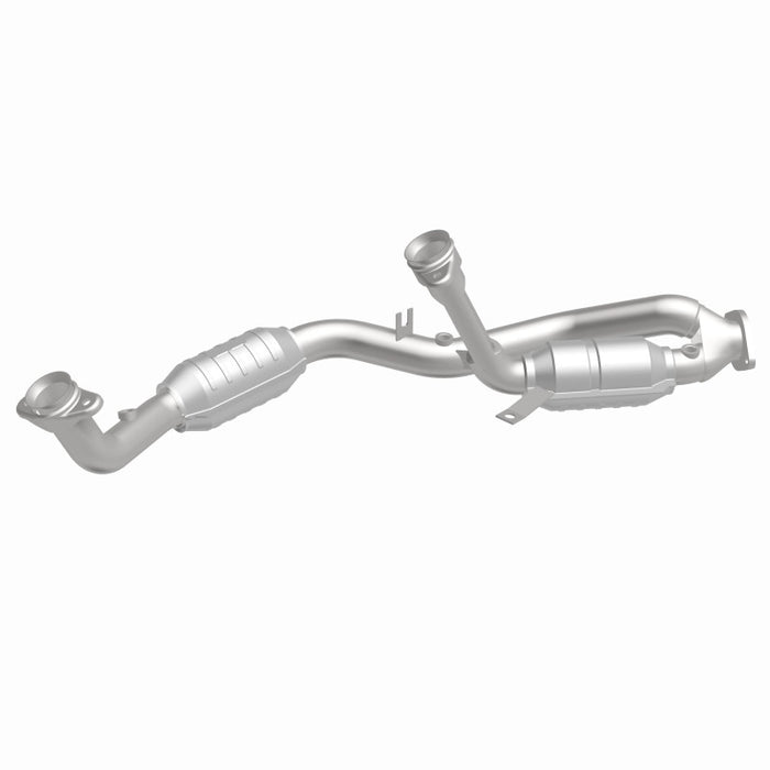 MagnaFlow Direct Fit Catalytic Converter 96-99 Taurus 3.4L Front C
