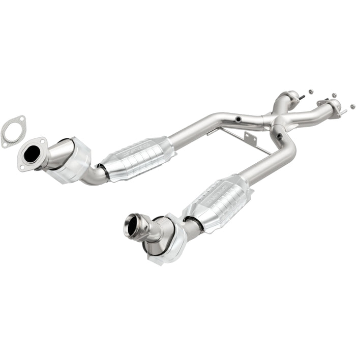 MagnaFlow Direct Fit Catalytic Converter 96-98 4.6L *California*