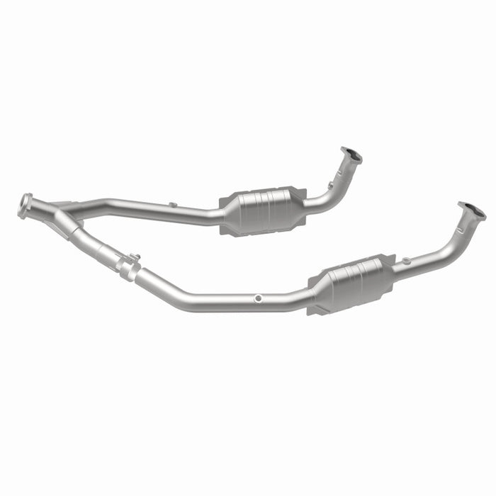 MagnaFlow Direct Fit Catalytic Converter 99-04 LR Discovery V8 OEM