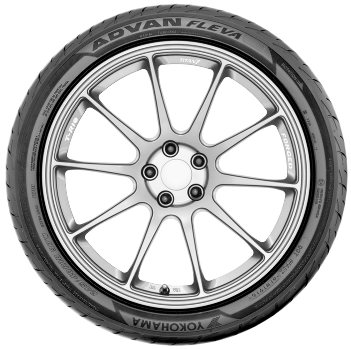 Yokohama Advan Fleva V701 Tire - 215/35R18 84W