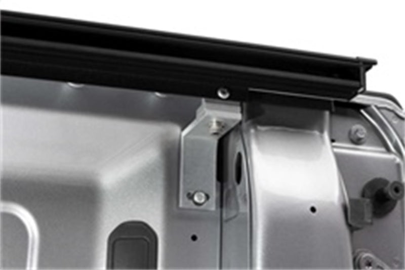 Roll-N-Lock 16-19 Toyota Tacoma Access/Double Cab LB 73-7/8in A-Series Retractable Tonneau Cover