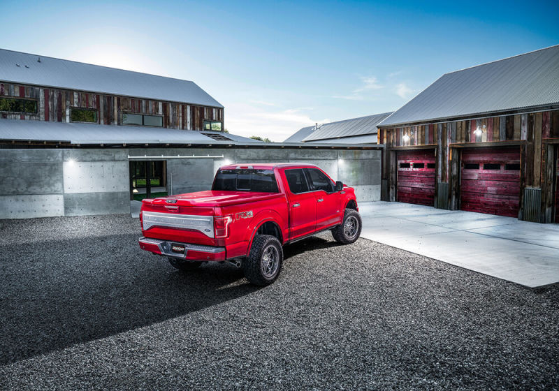 UnderCover 2018 Chevy Silverado 1500 (19 Legacy) 5.8ft Elite LX Bed Cover - Glory Red